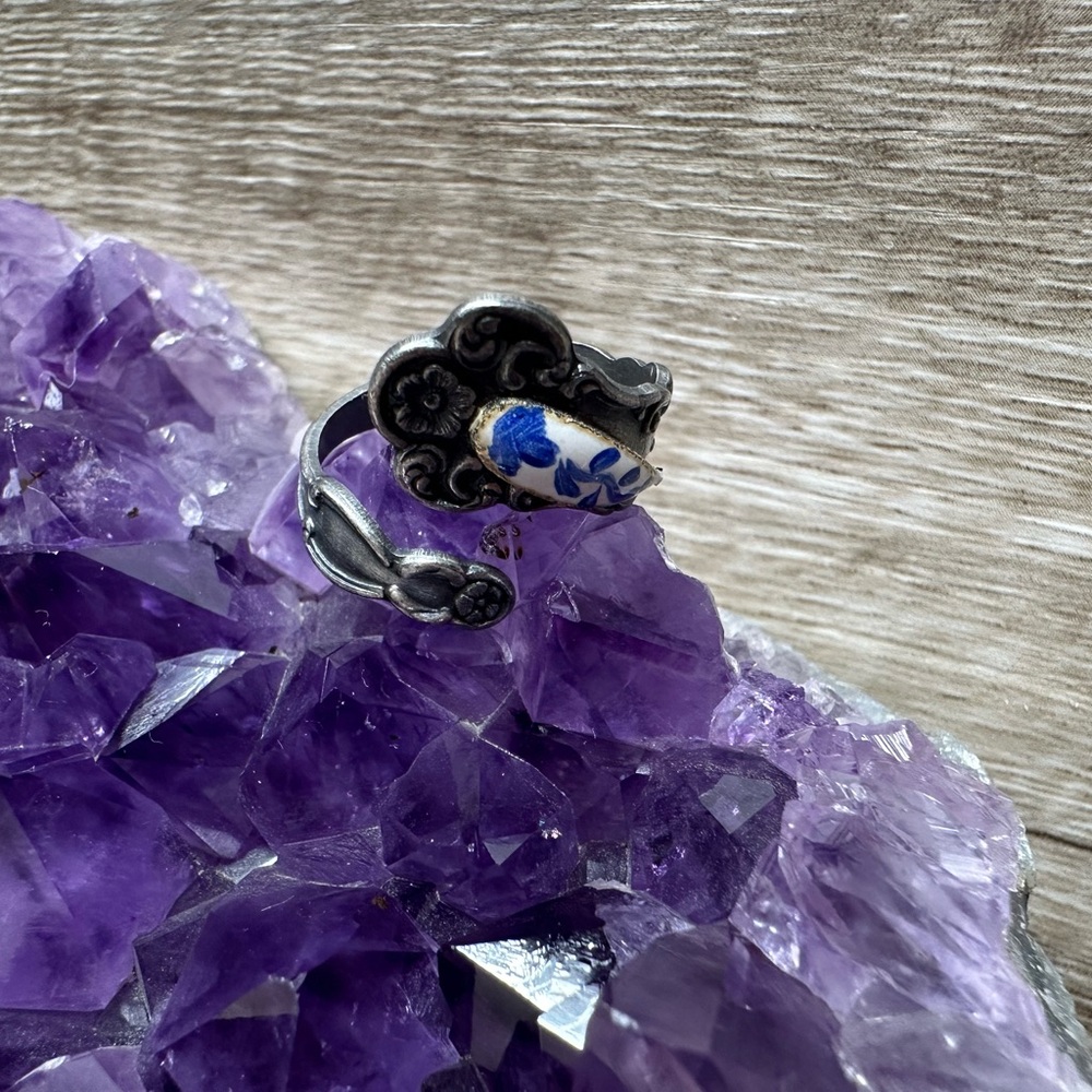 Rare Vintage Sterling Silver and Blue Floral‎ Spoon Ring